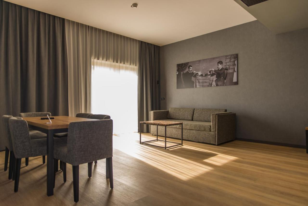 Mk Hotel Tirana Rinas Exterior photo