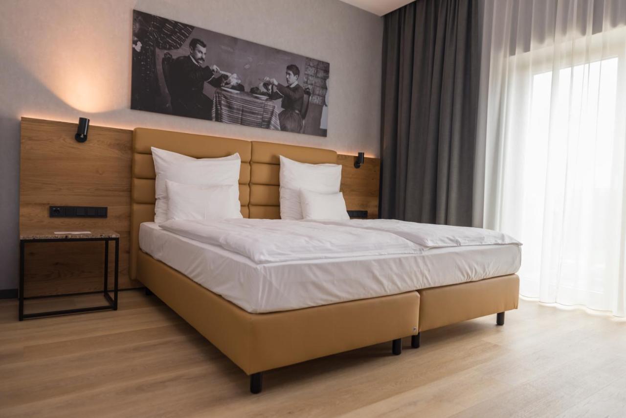 Mk Hotel Tirana Rinas Exterior photo