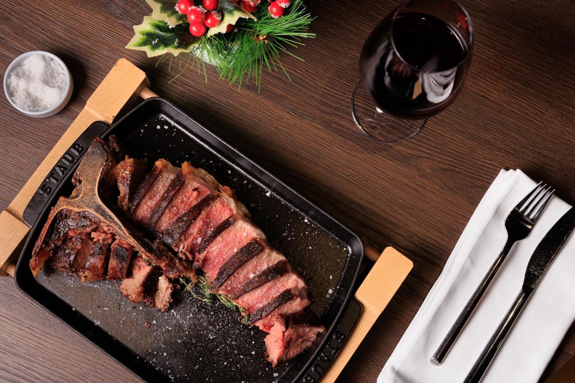 Mk Hotel Tirana Rinas Exterior photo A steak